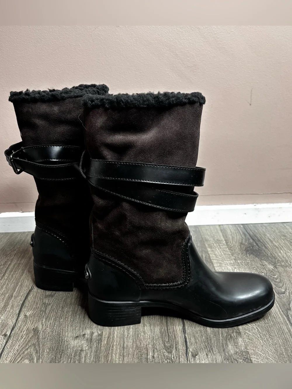 Coach Zena Black and Brown Winter Boots with Faux Fur Cuff Size 9